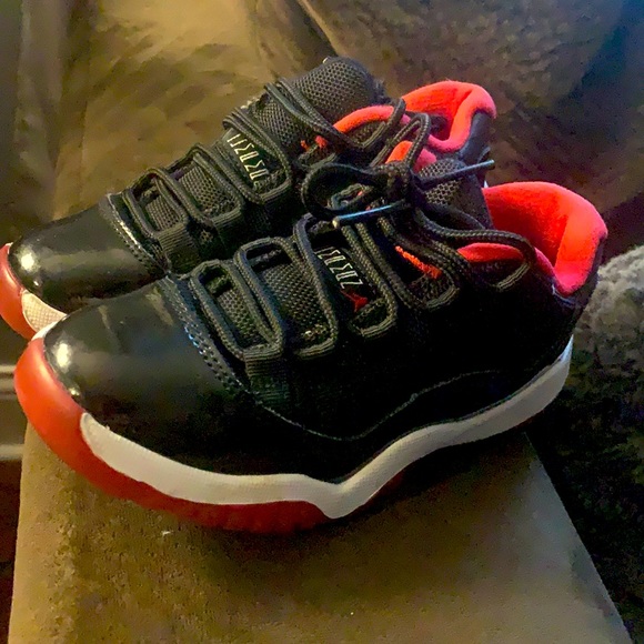 Jordan’s - Picture 1 of 3